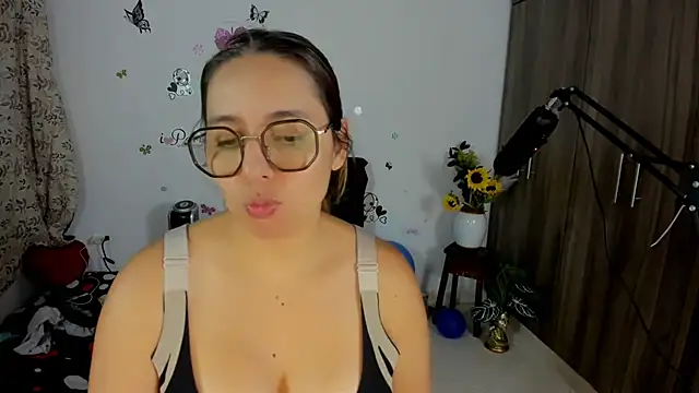 isa loves cum online show from May 13, 1:45 am