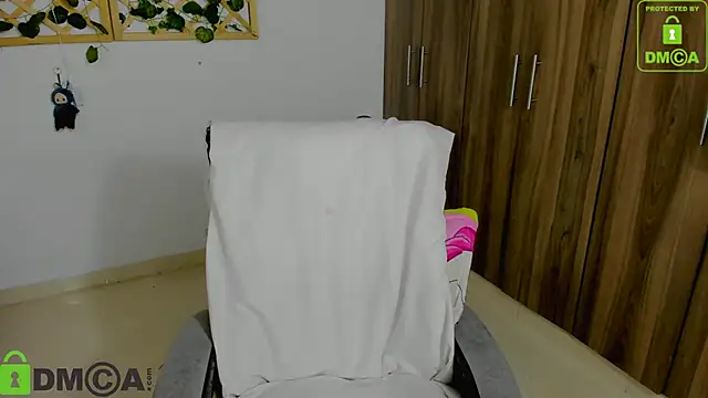 isa loves cum online show from March 4, 11:23 pm