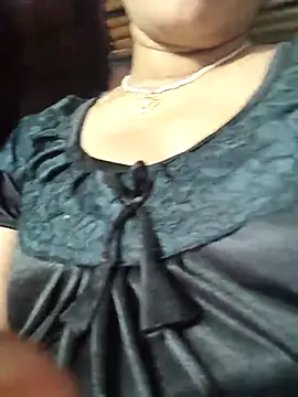 Snapshot of Ritasingh-0461 chatting on October 16, 3:37 am Ritasingh-0461 online show from October 16, 3:37 am