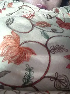 Snapshot of Ritasingh-0461 chatting on December 3, 11:47 pm Ritasingh-0461 online show from December 3, 11:47 pm