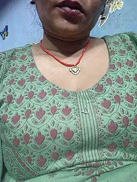 Snapshot of Ritasingh-0461 chatting on November 11, 12:38 am Ritasingh-0461 online show from November 11, 12:38 am