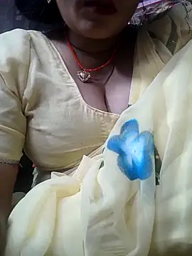 Snapshot of Ritasingh-0461 chatting on November 8, 5:33 am Ritasingh-0461 online show from November 8, 5:33 am