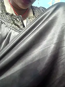 Snapshot of Ritasingh-0461 chatting on November 18, 10:40 am Ritasingh-0461 online show from November 18, 10:40 am