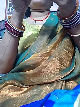 Snapshot of Ritasingh-0461 chatting on October 27, 12:22 am Ritasingh-0461 online show from October 27, 12:22 am