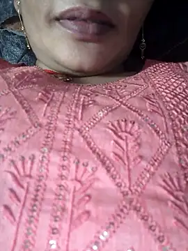 Snapshot of Ritasingh-0461 chatting on November 15, 12:58 am Ritasingh-0461 online show from November 15, 12:58 am