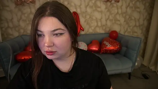 RosieMoons online show from February 7, 8:17 pm