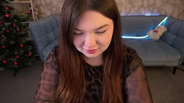 RosieMoons online show from January 13, 8:24 pm