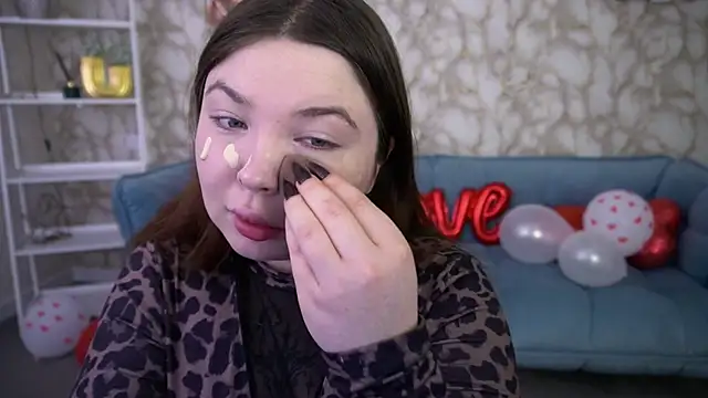 RosieMoons online show from February 10, 8:19 pm