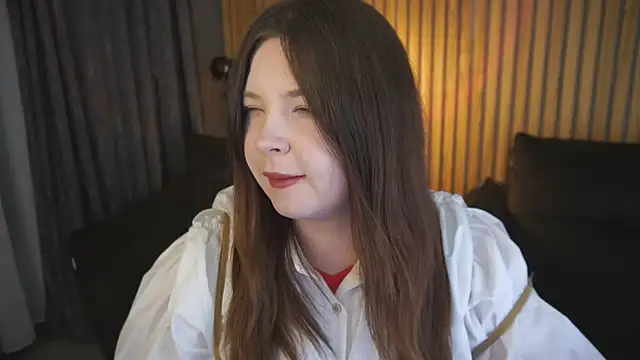 RosieMoons online show from November 26, 8:09 pm