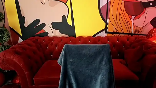 RosieMoons online show from February 18, 8:27 pm