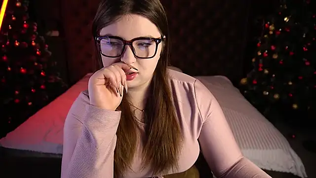 RosieMoons online show from January 17, 8:23 pm