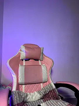 Radiants two online show from October 19, 4:43 pm