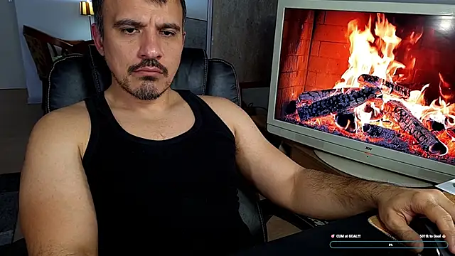 officeman7 online show from March 31, 3:47 pm