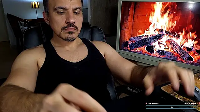 officeman7 online show from April 4, 8:15 pm