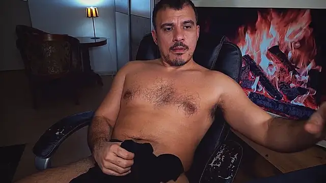 officeman7 online show from January 20, 8:07 pm