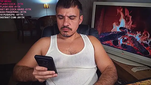 officeman7 online show from March 7, 7:38 pm