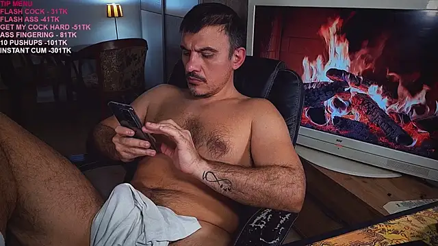 officeman7 online show from March 18, 5:23 pm