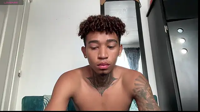 sexy blacks  online show from November 8, 12:09 pm