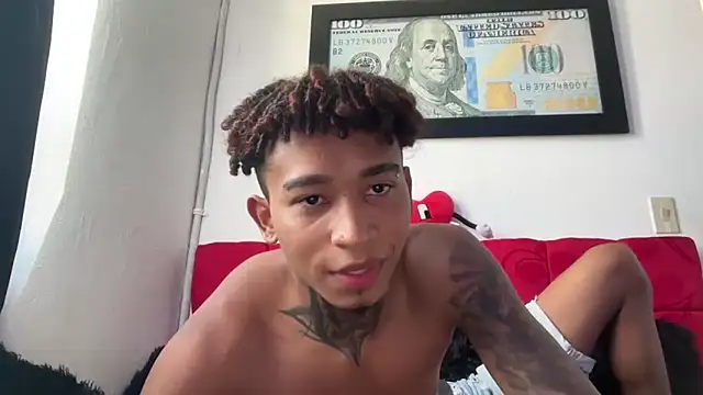 Snapshot of sexy_blacks_ chatting on October 15, 6:16 pm sexy blacks online show from October 15, 6:16 pm