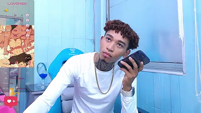 Snapshot of sexy_blacks_ chatting on March 10, 2:37 pm sexy blacks online show from March 10, 2:37 pm