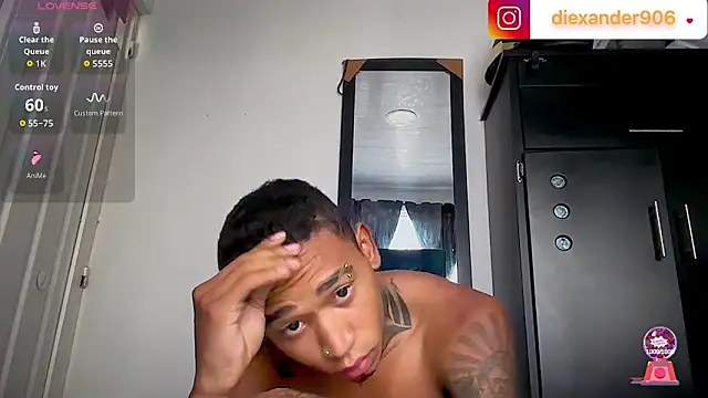 sexy blacks  online show from April 11, 12:20 pm