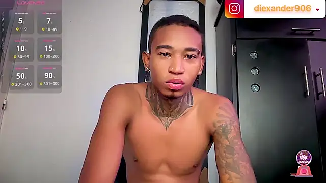 sexy blacks  online show from April 13, 12:09 pm