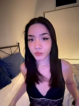 ShannonShanny online show from September 15, 3:45 pm