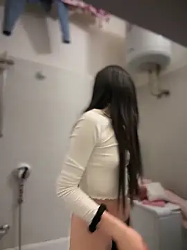 ShannonShanny online show from March 2, 5:30 pm