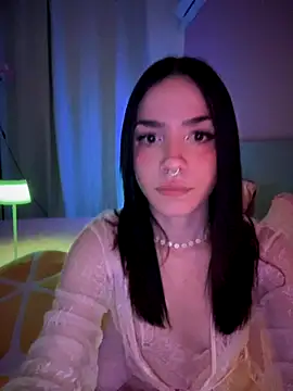 ShannonShanny online show from October 6, 3:57 pm