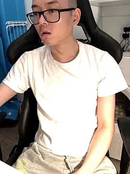 wangjian2324 online show from November 22, 12:15 pm