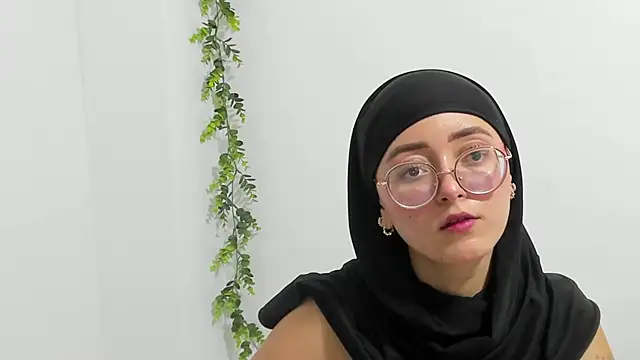 Snapshot of aysel_elid chatting on December 4, 9:51 pm aysel elid online show from December 4, 9:51 pm