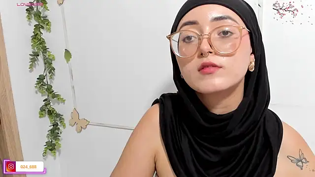 Snapshot of aysel_elid chatting on May 26, 11:25 pm aysel elid online show from May 26, 11:25 pm