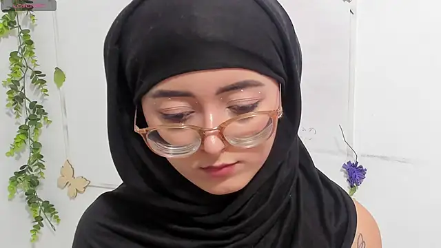 Snapshot of aysel_elid chatting on October 28, 11:03 pm aysel elid online show from October 28, 11:03 pm