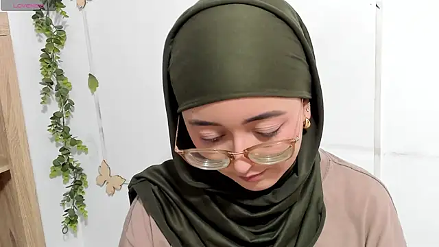 aysel elid online show from June 20, 10:26 pm