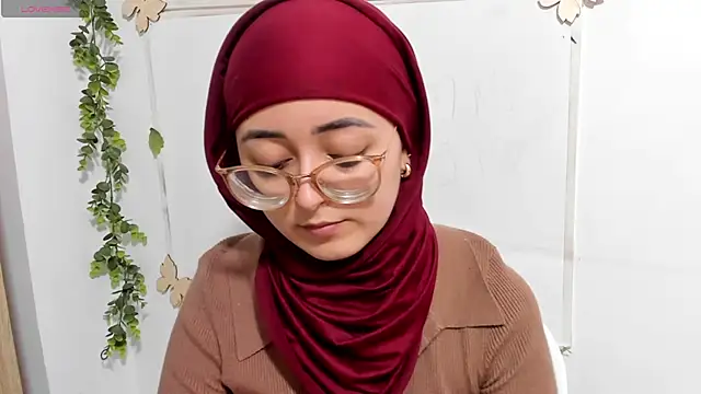 aysel elid online show from March 31, 11:18 pm