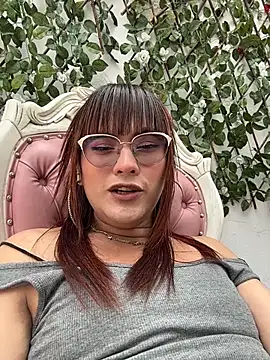 miss gisselle online show from November 22, 3:22 pm