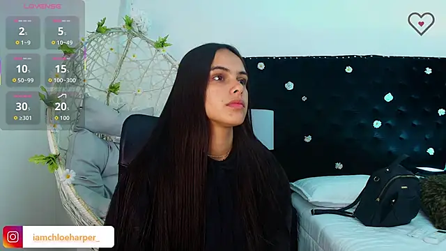 ChloeHarper  online show from September 15, 1:33 pm