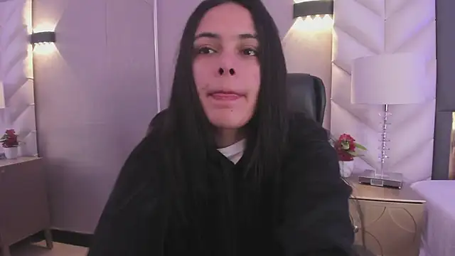 ChloeHarper  online show from February 24, 11:11 am