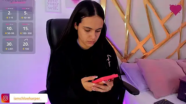 Snapshot of ChloeHarper_ chatting on November 27, 12:49 pm ChloeHarper online show from November 27, 12:49 pm