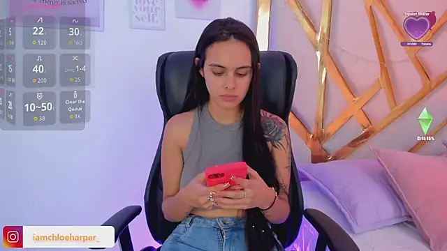 Snapshot of ChloeHarper_ chatting on October 29, 6:51 pm ChloeHarper online show from October 29, 6:51 pm