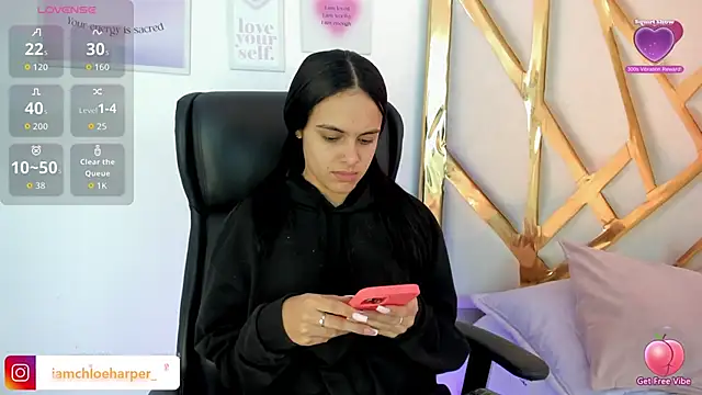 Snapshot of ChloeHarper_ chatting on November 9, 12:53 pm ChloeHarper online show from November 9, 12:53 pm