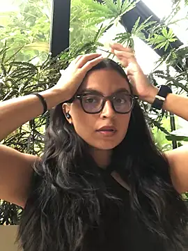 Gia Mazzon online show from March 26, 4:16 pm