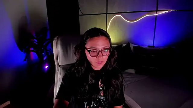 Gia Mazzon online show from February 4, 6:25 pm