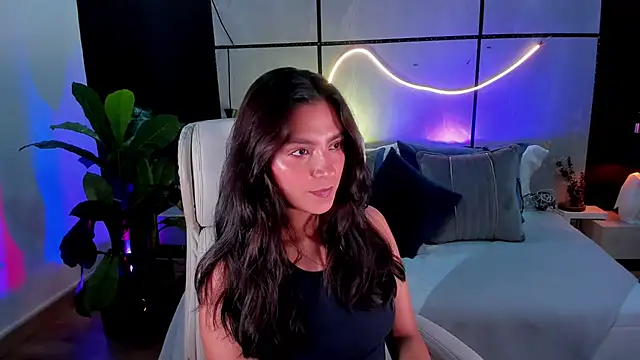 Snapshot of Gia_Mazzon chatting on October 3, 4:30 pm Gia Mazzon online show from October 3, 4:30 pm