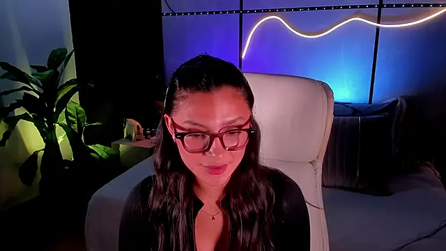 Gia Mazzon online show from February 13, 3:23 pm