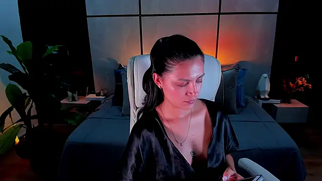 Snapshot of Gia_Mazzon chatting on March 18, 9:32 pm Gia Mazzon online show from March 18, 9:32 pm