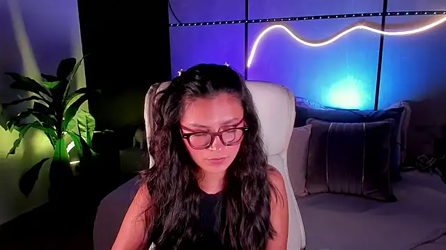 Gia Mazzon online show from February 11, 3:56 pm