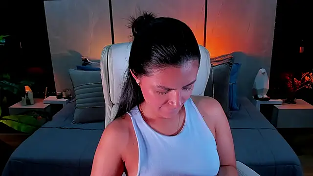 Snapshot of Gia_Mazzon chatting on March 21, 2:51 pm Gia Mazzon online show from March 21, 2:51 pm