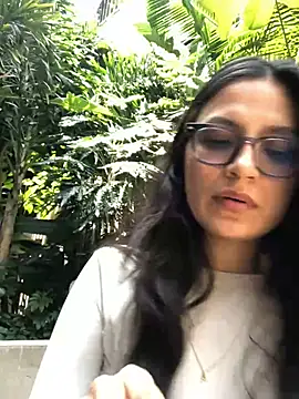 Gia Mazzon online show from March 16, 4:10 pm