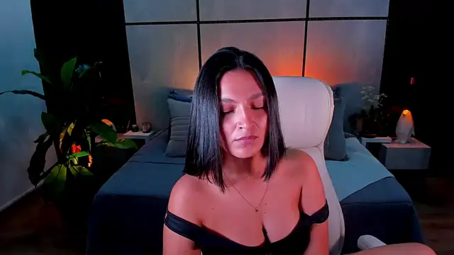 Snapshot of Gia_Mazzon chatting on March 10, 4:25 pm Gia Mazzon online show from March 10, 4:25 pm